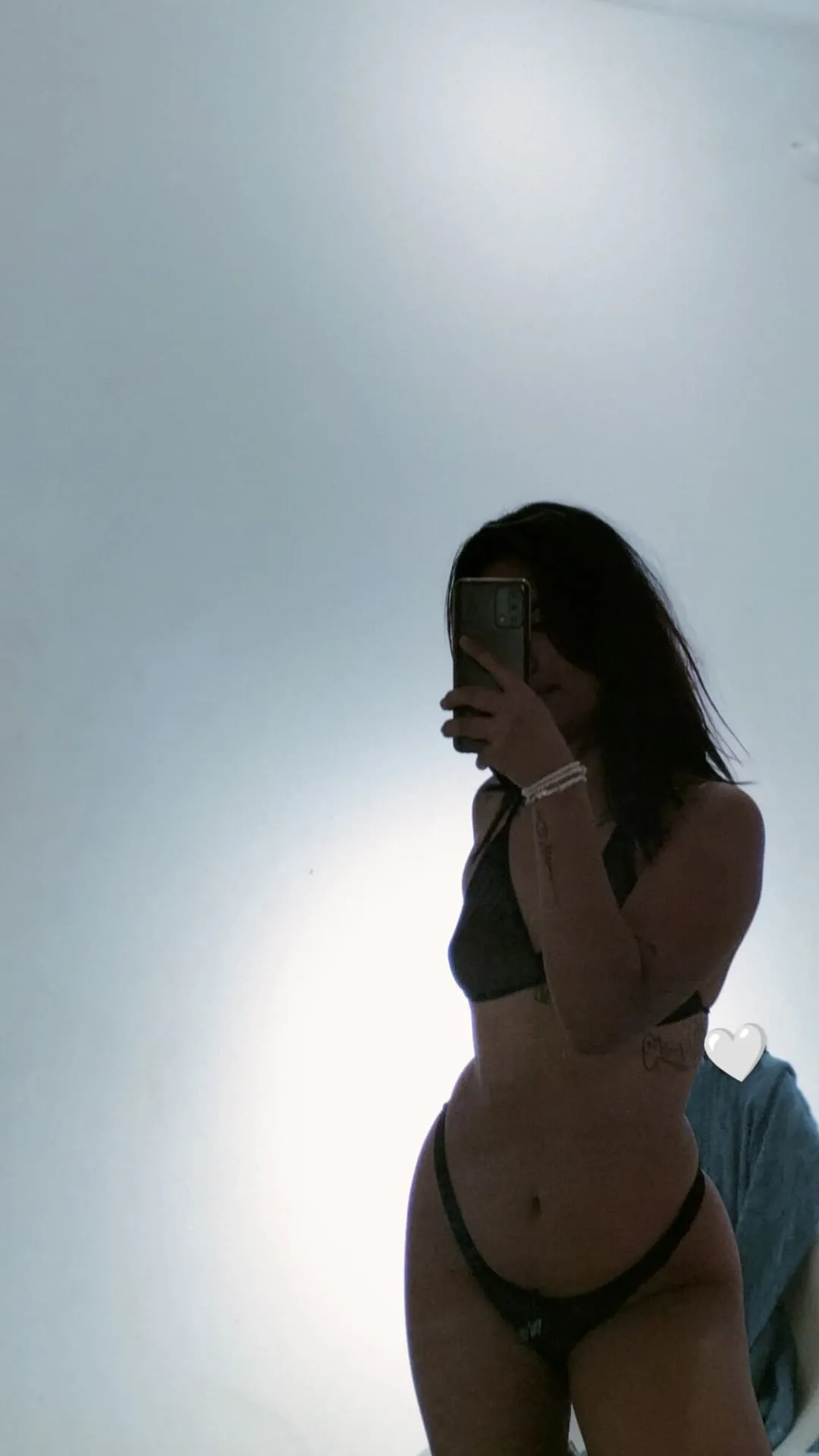 Live sex webcam photo for KamiilaGomez #4165136