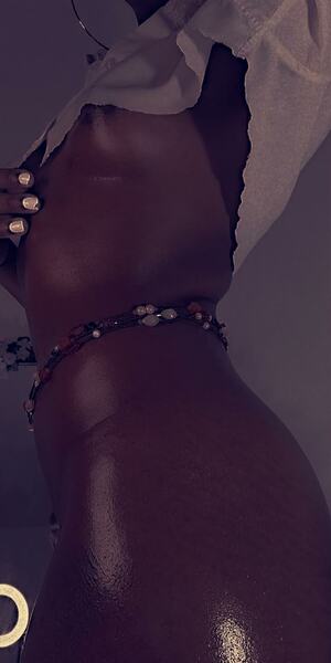 Live sex webcam photo for GennessysJordan #4076916