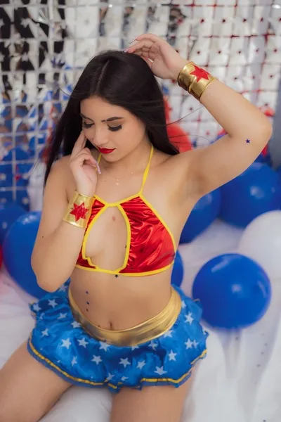 Live sex webcam photo for MiaNeilld #5385922