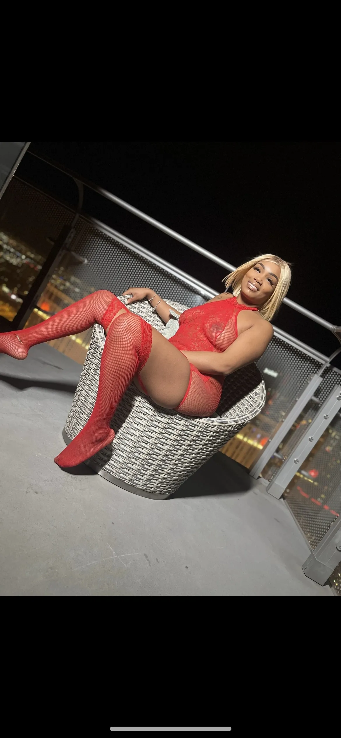 Live sex webcam photo for Cherryredhot #4060729