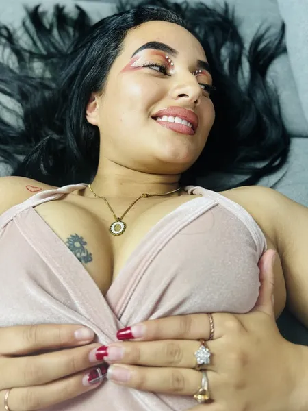 Live sex webcam photo for SamanthaPrettyy #4081869