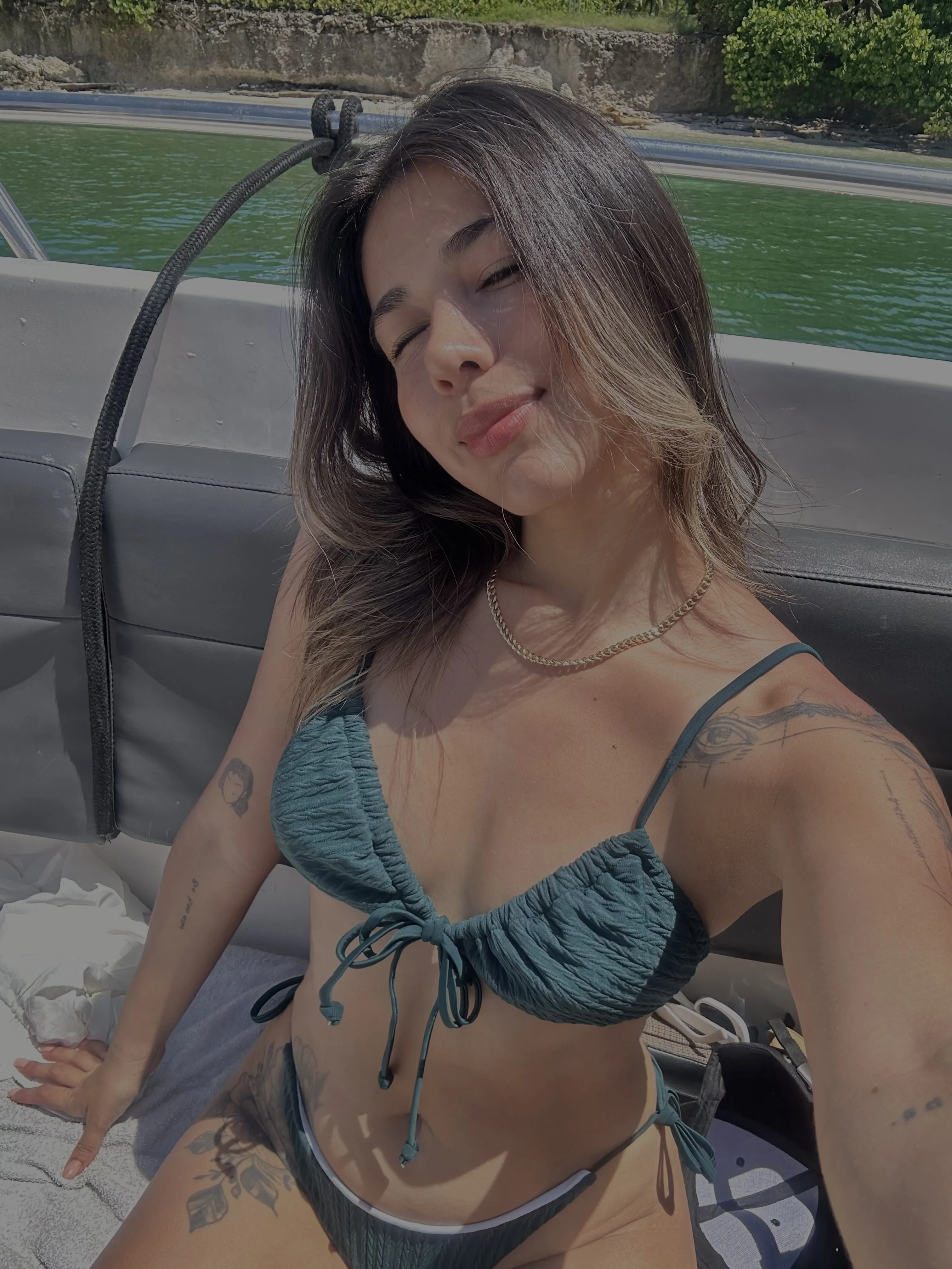 Live sex webcam photo for ElizabetAllenn #8405695