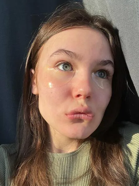 Live sex webcam photo for LinaStoness #4093672