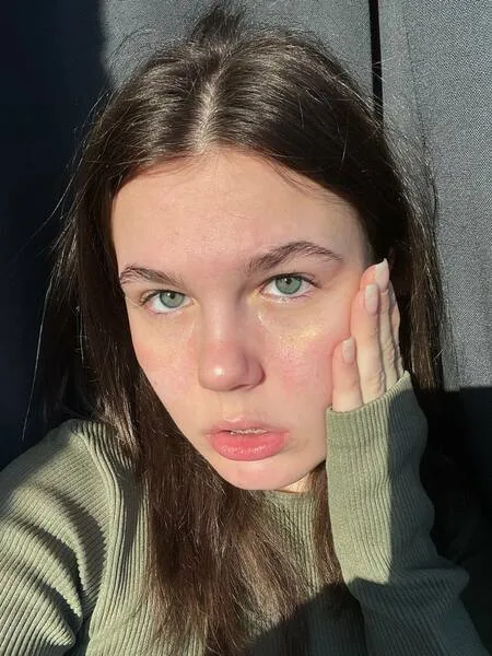 Live sex webcam photo for LinaStoness #4093669