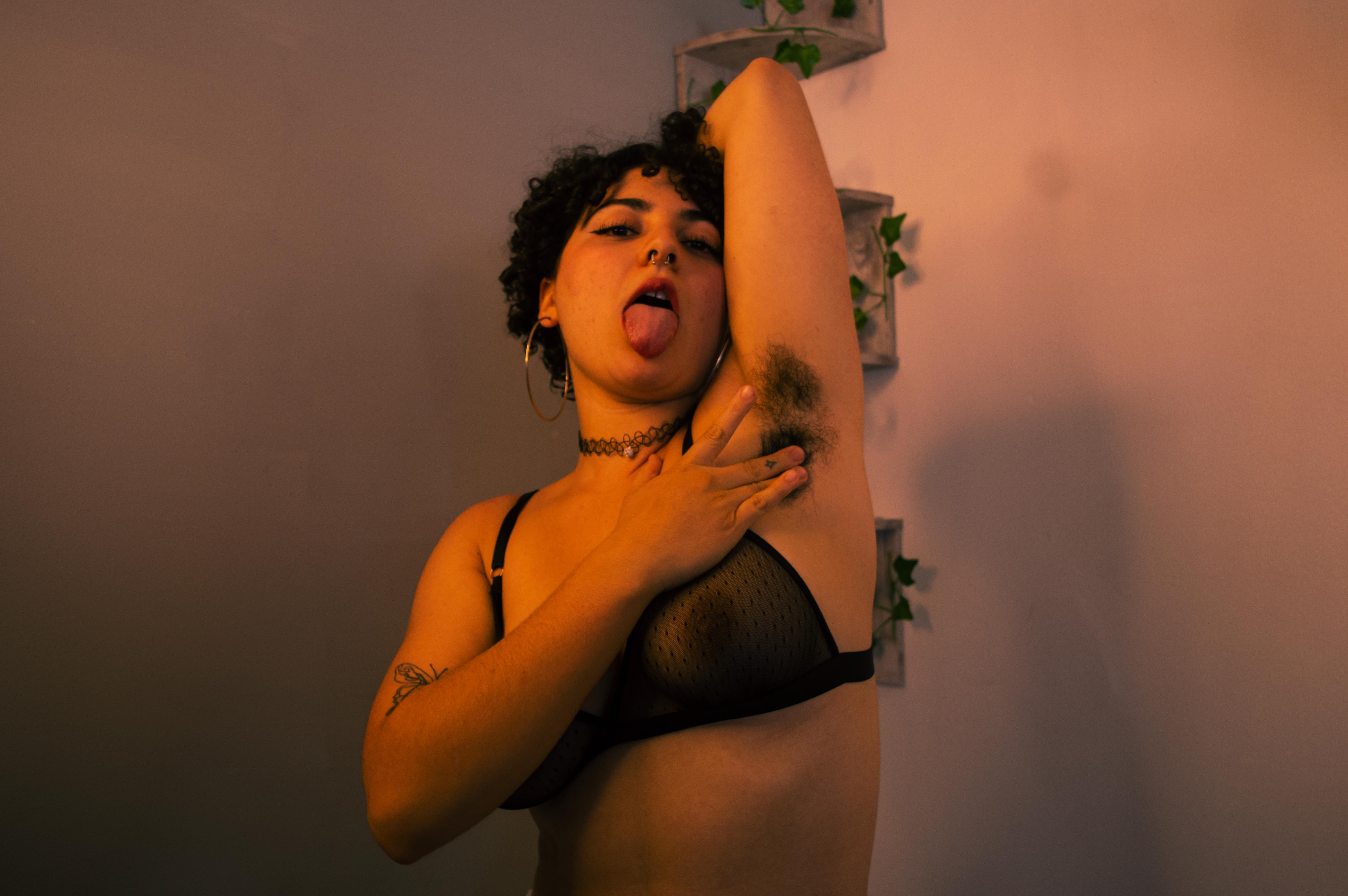 Live sex webcam photo for MeridaBell18 #7198981