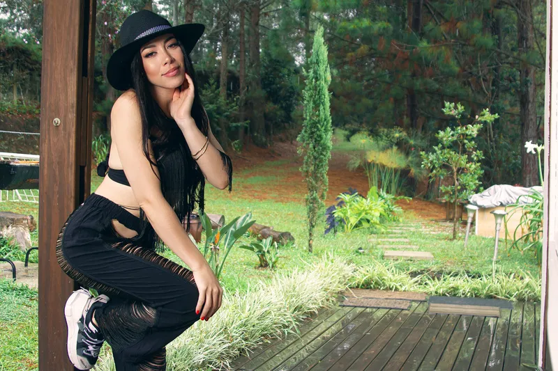 Live sex webcam photo for DaniRousselx #5565280