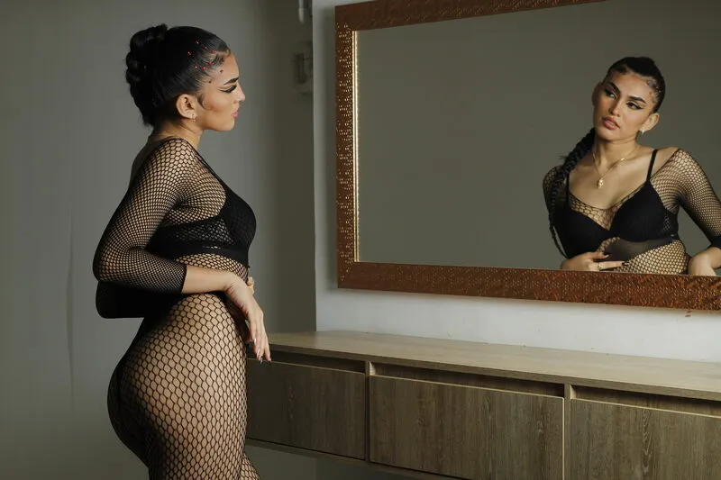 Live sex webcam photo for AryMiller #5414448