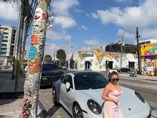 Live sex webcam photo for AntonellaDaft #6895399