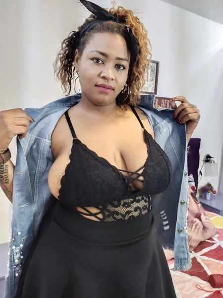 Live sex webcam photo for KeilaDavis #4131616