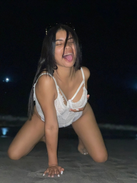 Live sex webcam photo for LimaBenadett #5407596