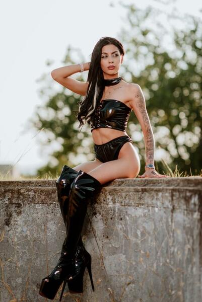 Live sex webcam photo for EvaAddisson #4047299