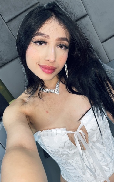 Live sex webcam photo for ElizabethAngel #4074858