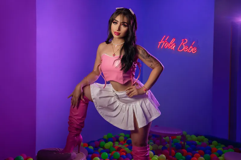 Live sex webcam photo for ElizabethAngel #5872460