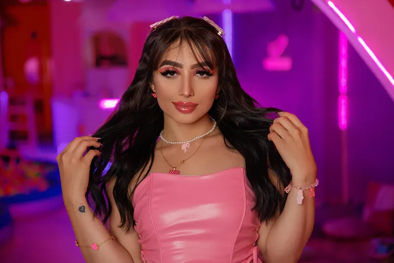 Live sex webcam photo for ElizabethAngel #6075676