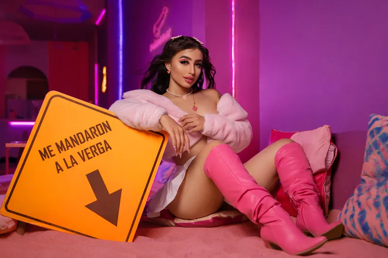 Live sex webcam photo for ElizabethAngel #5872459