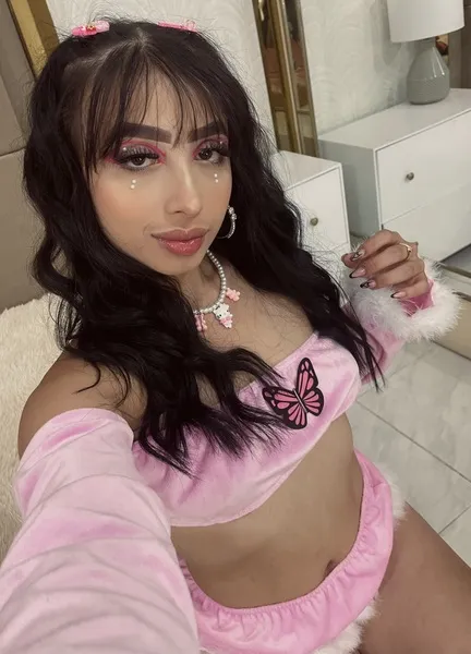 Live sex webcam photo for ElizabethAngel #6075671