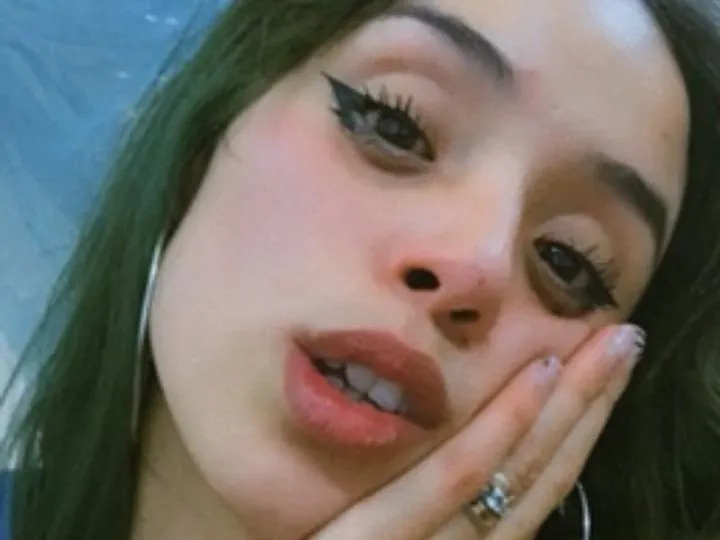 Live sex webcam photo for Cooraliine #4137654