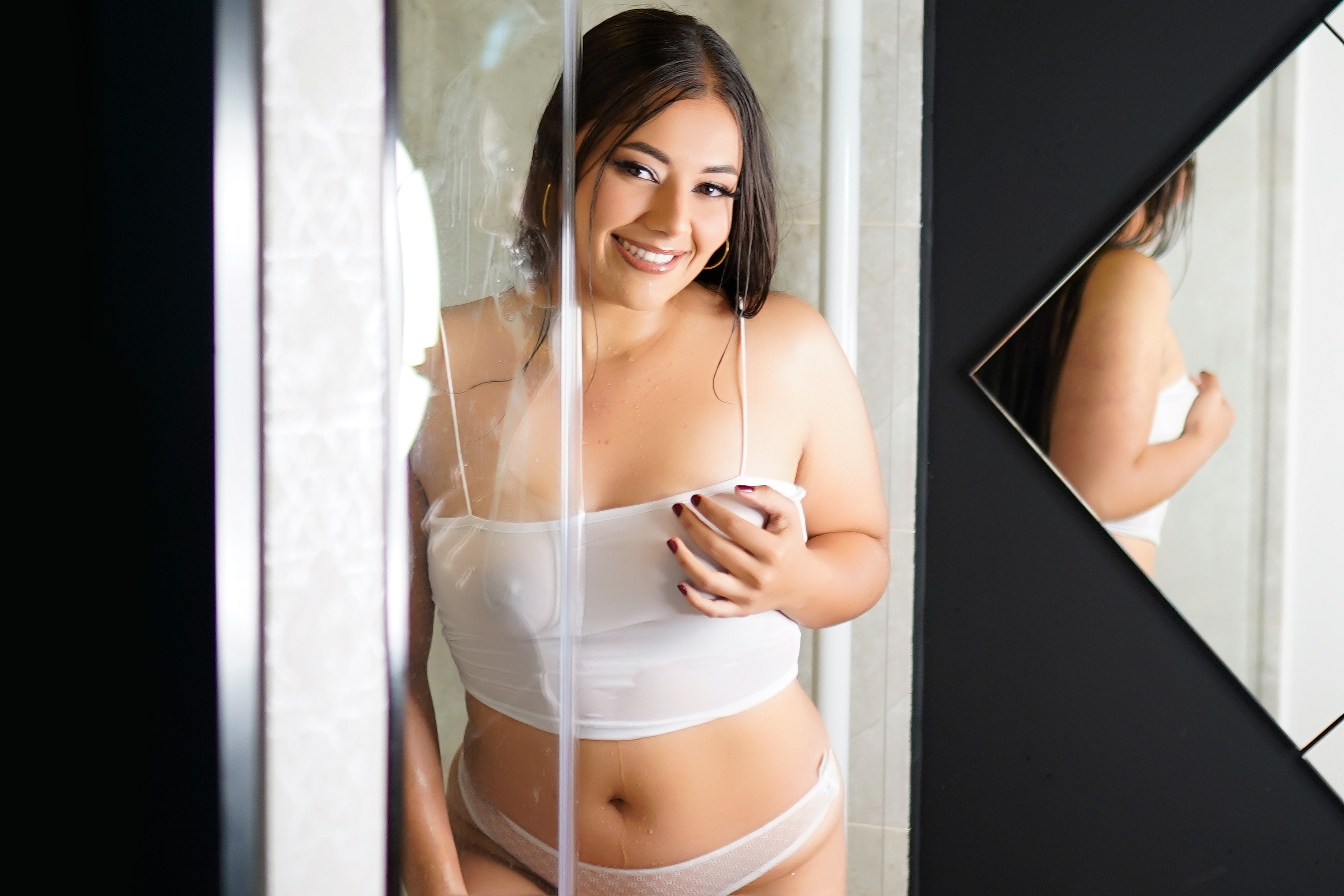 Live sex webcam photo for BellaTunder #7406521