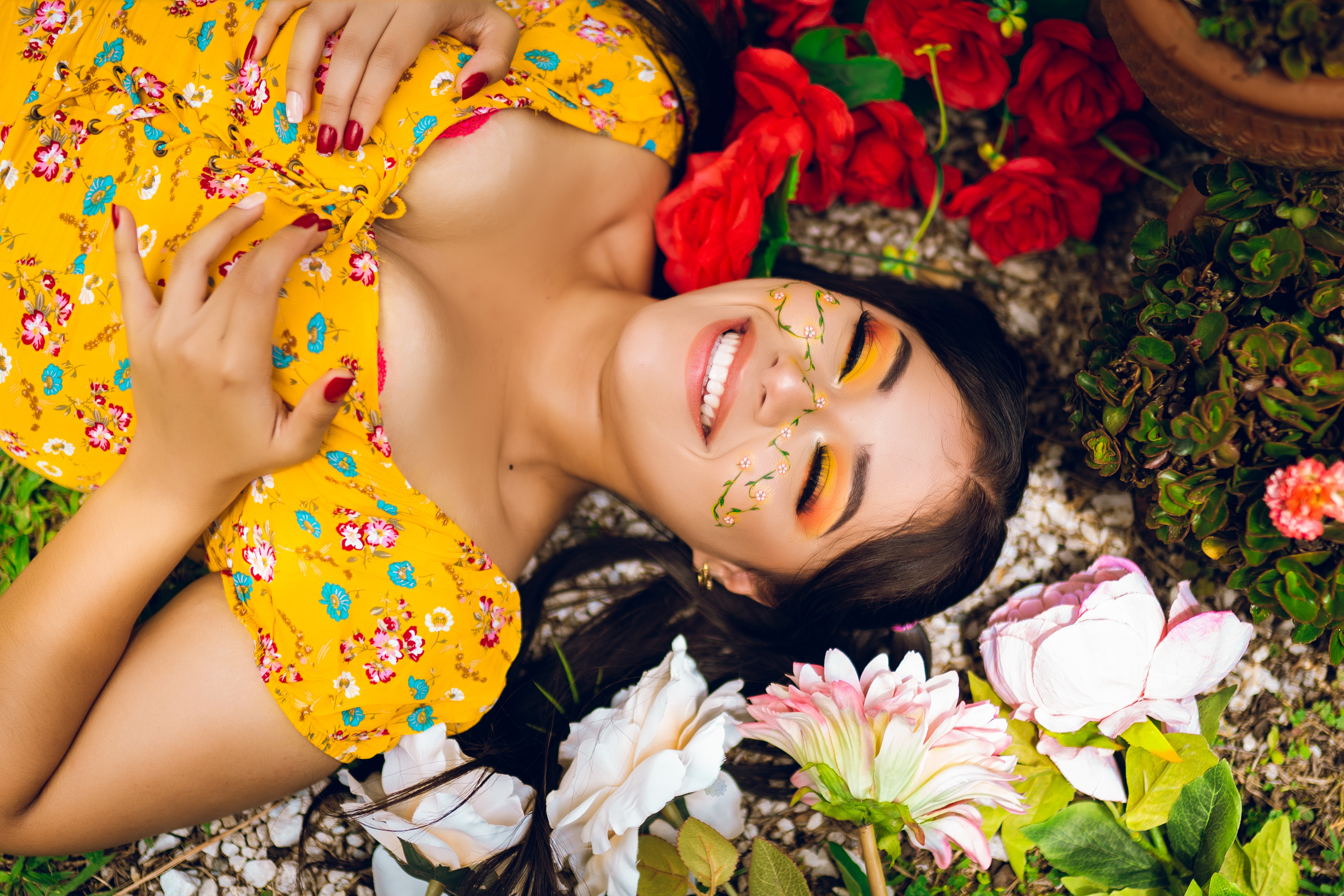 Live sex webcam photo for BellaTunder #7406547