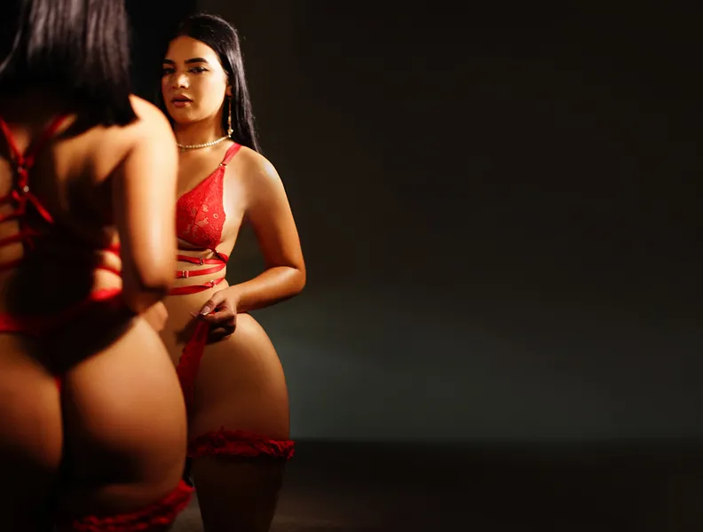 Live sex webcam photo for AliceHill18 #5348794