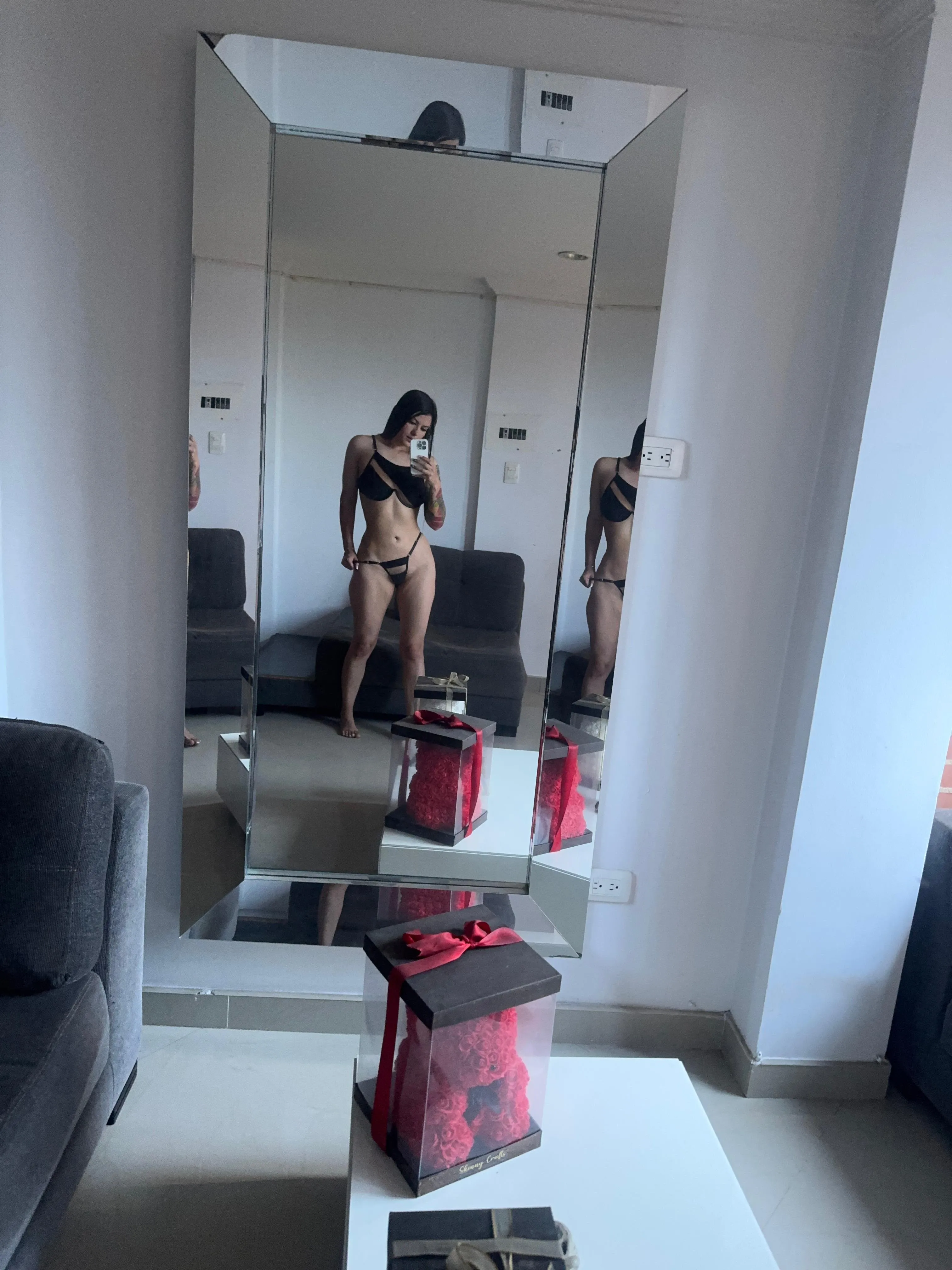 Live sex webcam photo for Nicols26 #7382166