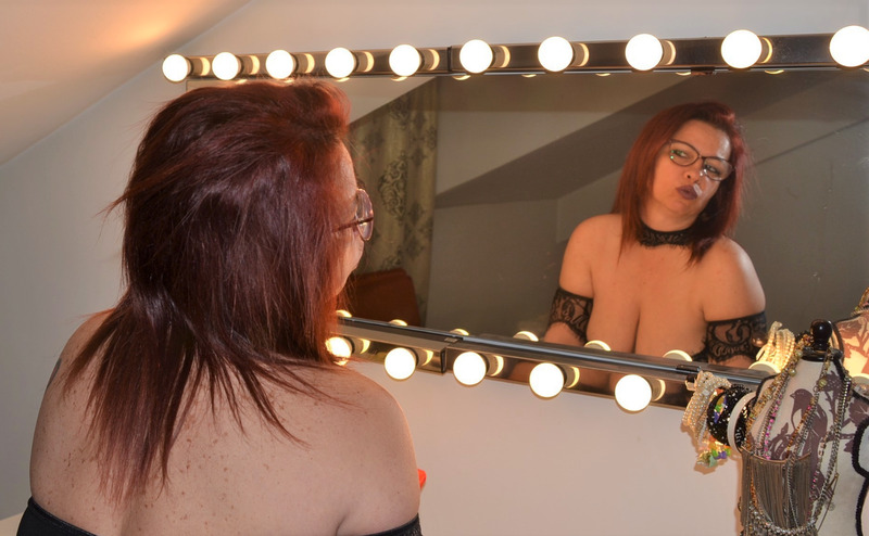 Live sex webcam photo for MilfMonyque #6271809