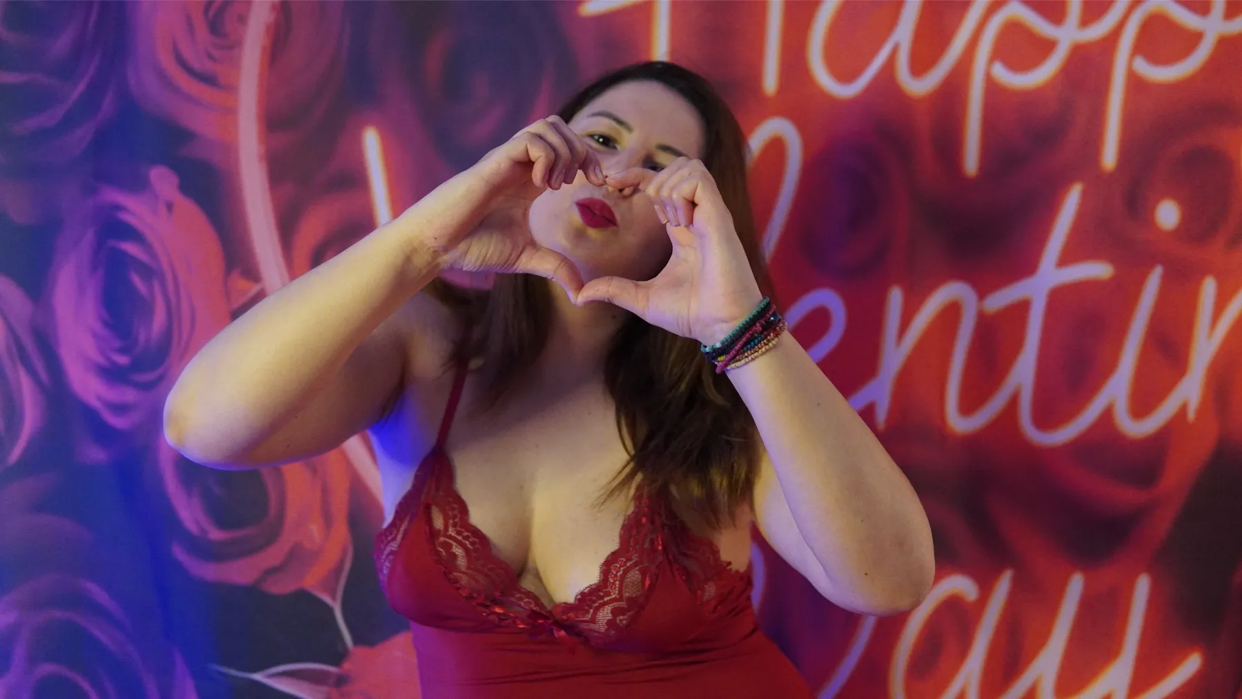 Live sex webcam photo for ClaireCharm #8424925
