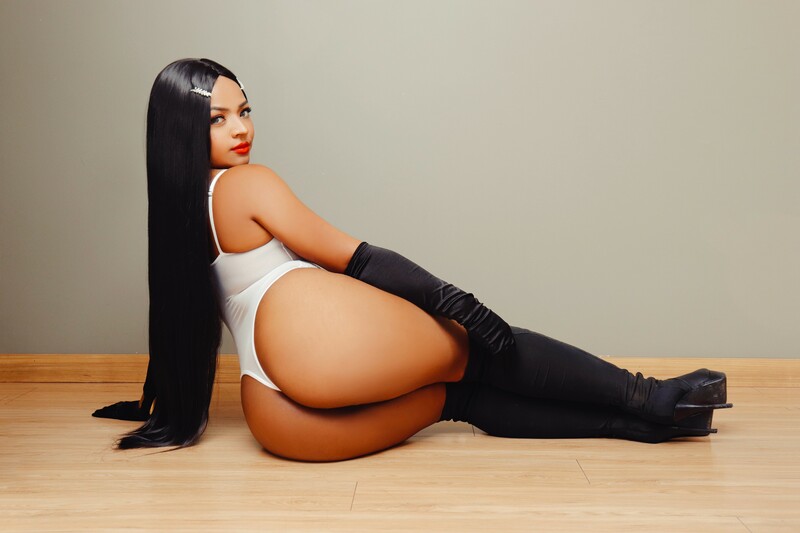 Live sex webcam photo for SamanthaMilan #5899223