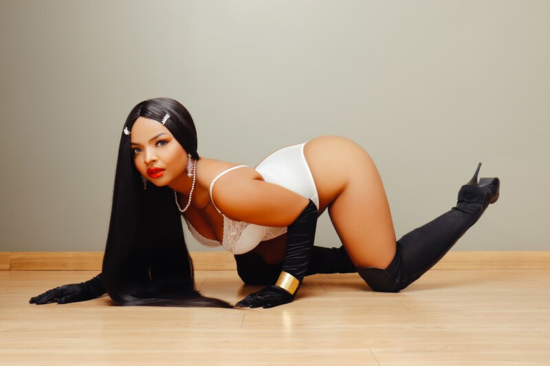 Live sex webcam photo for SamanthaMilan #6167970