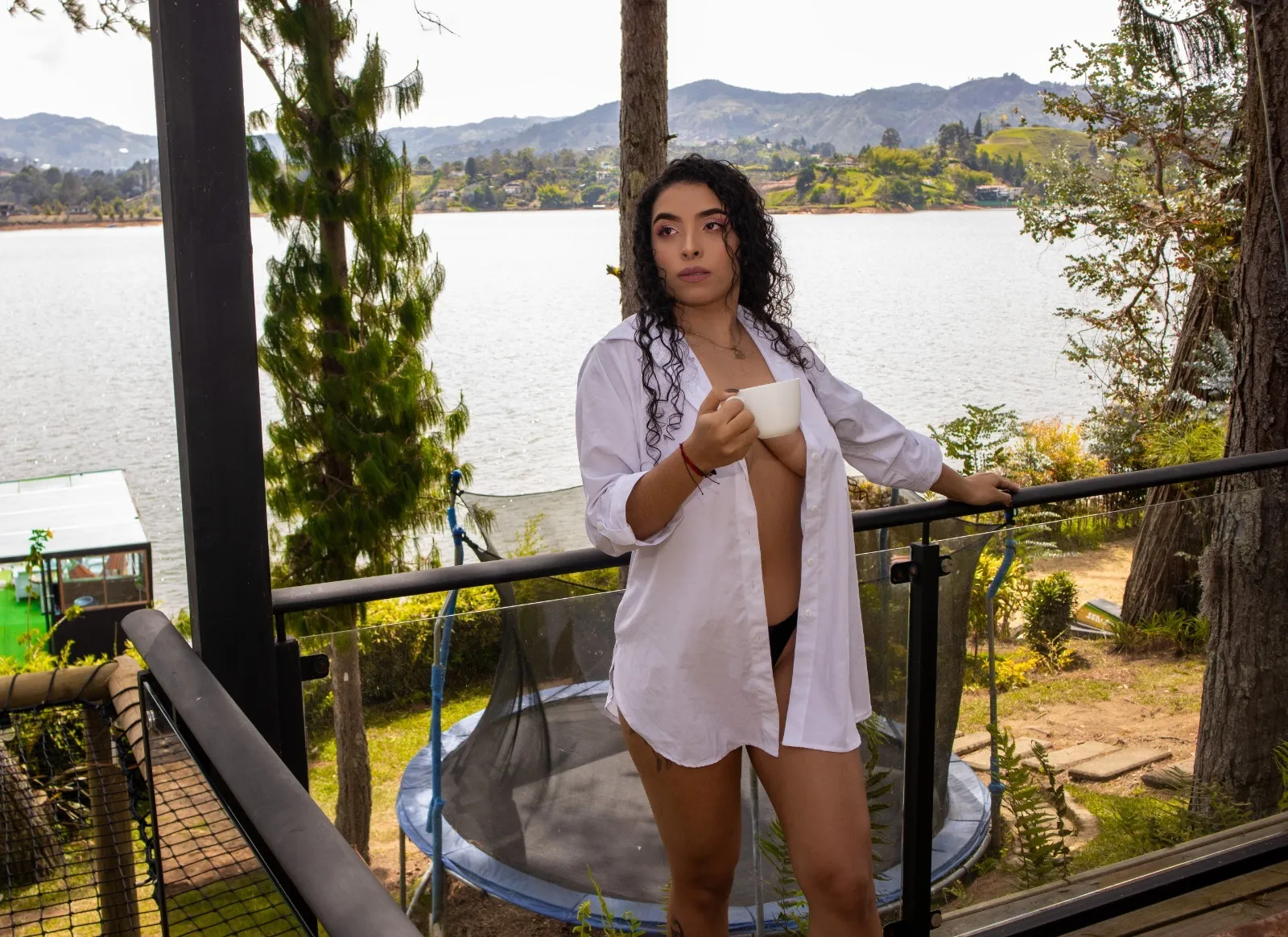 Live sex webcam photo for CharlotteeLopez #7812587