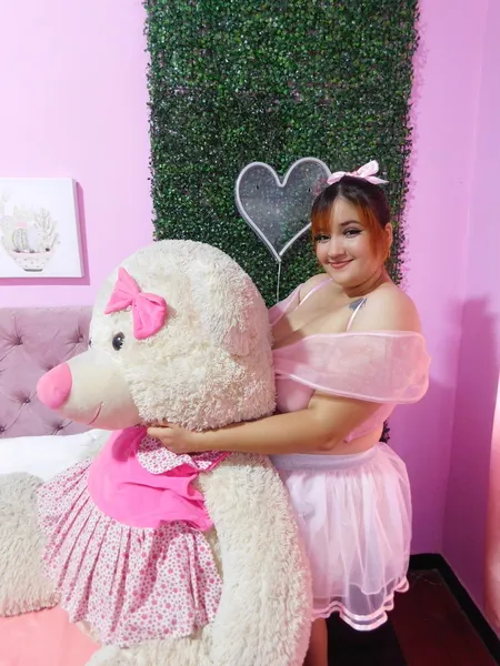 Live sex webcam photo for LunaBoobies #6113072