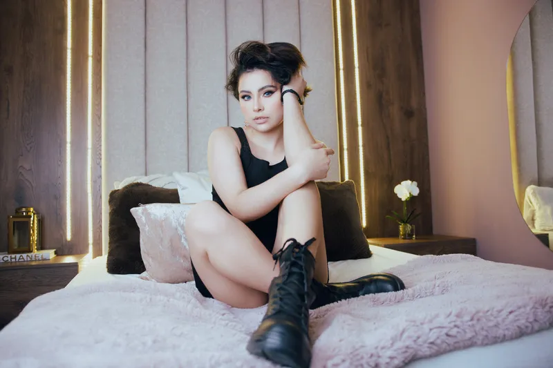 Live sex webcam photo for KenyaBrooks #4126464