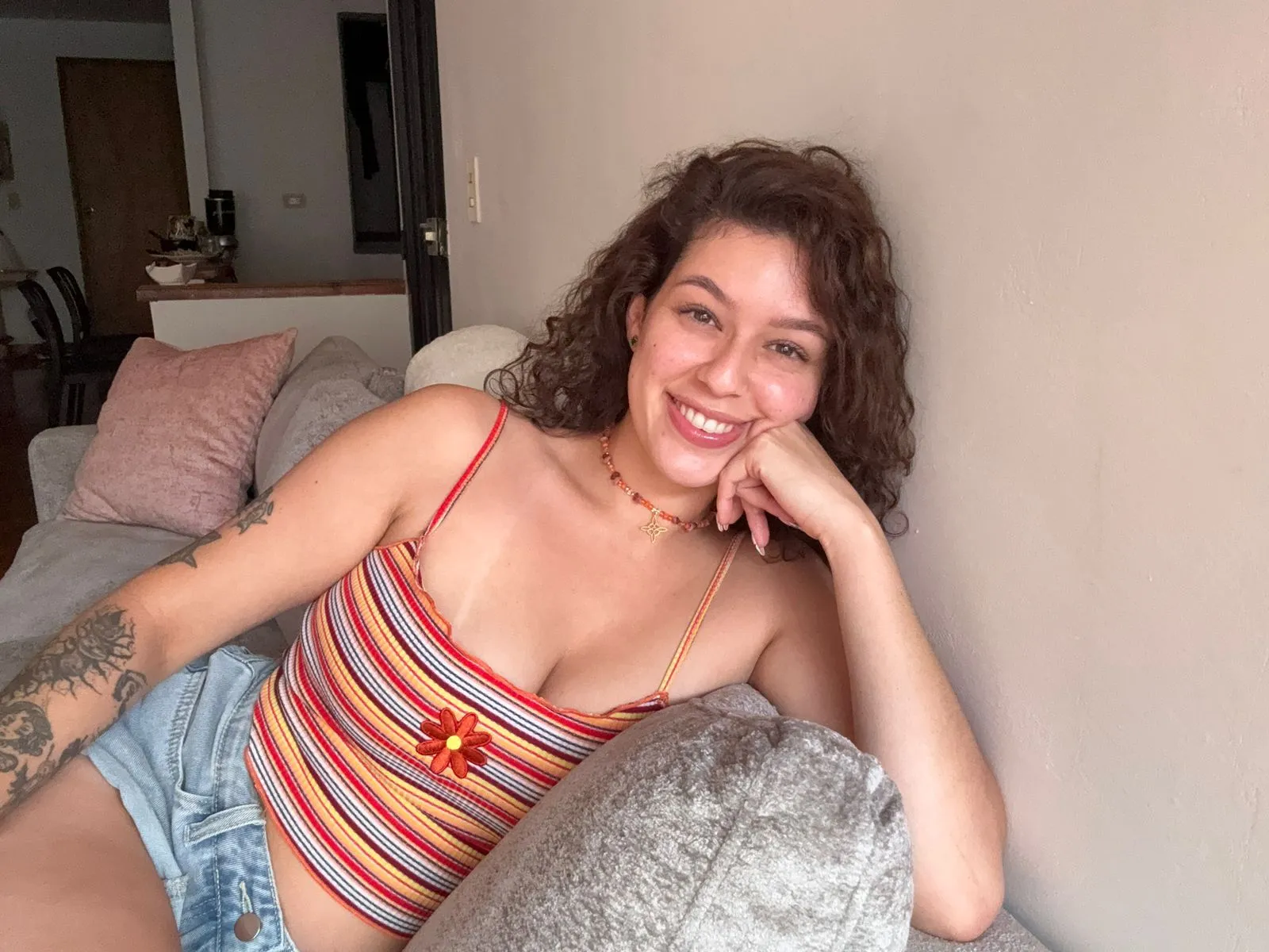 Live sex webcam photo for SofiaCasstro #8565643