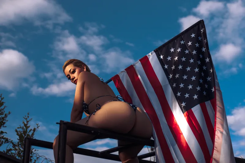 Live sex webcam photo for Oliviacollins101 #5401124