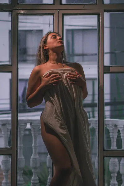 Live sex webcam photo for Giapaiige18 #7105250