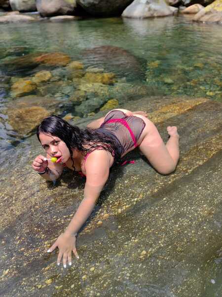 Live sex webcam photo for lilibreastxxx #5735304