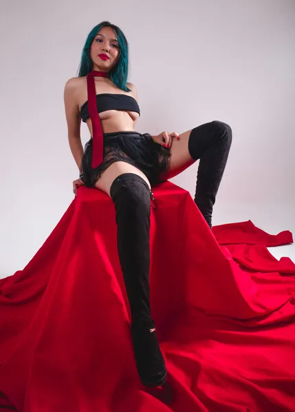 Live sex webcam photo for Lilytaylorr #4024412