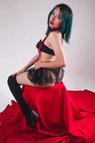Live sex webcam photo for Lilytaylorr #4024421