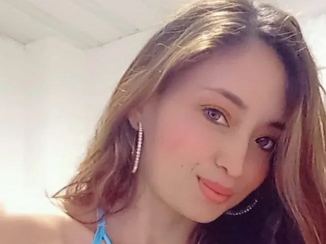 Live sex webcam photo for JulietteQueenx69 #3999911