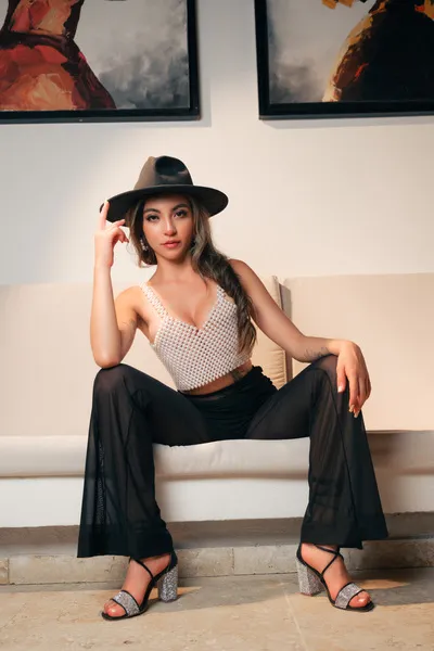 Live sex webcam photo for NicoleMoretti #6021909