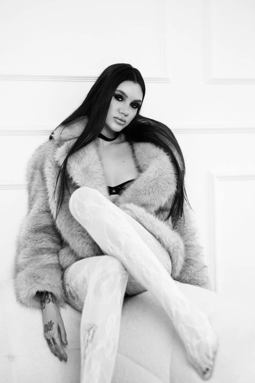 Live sex webcam photo for SashaNels #7783740