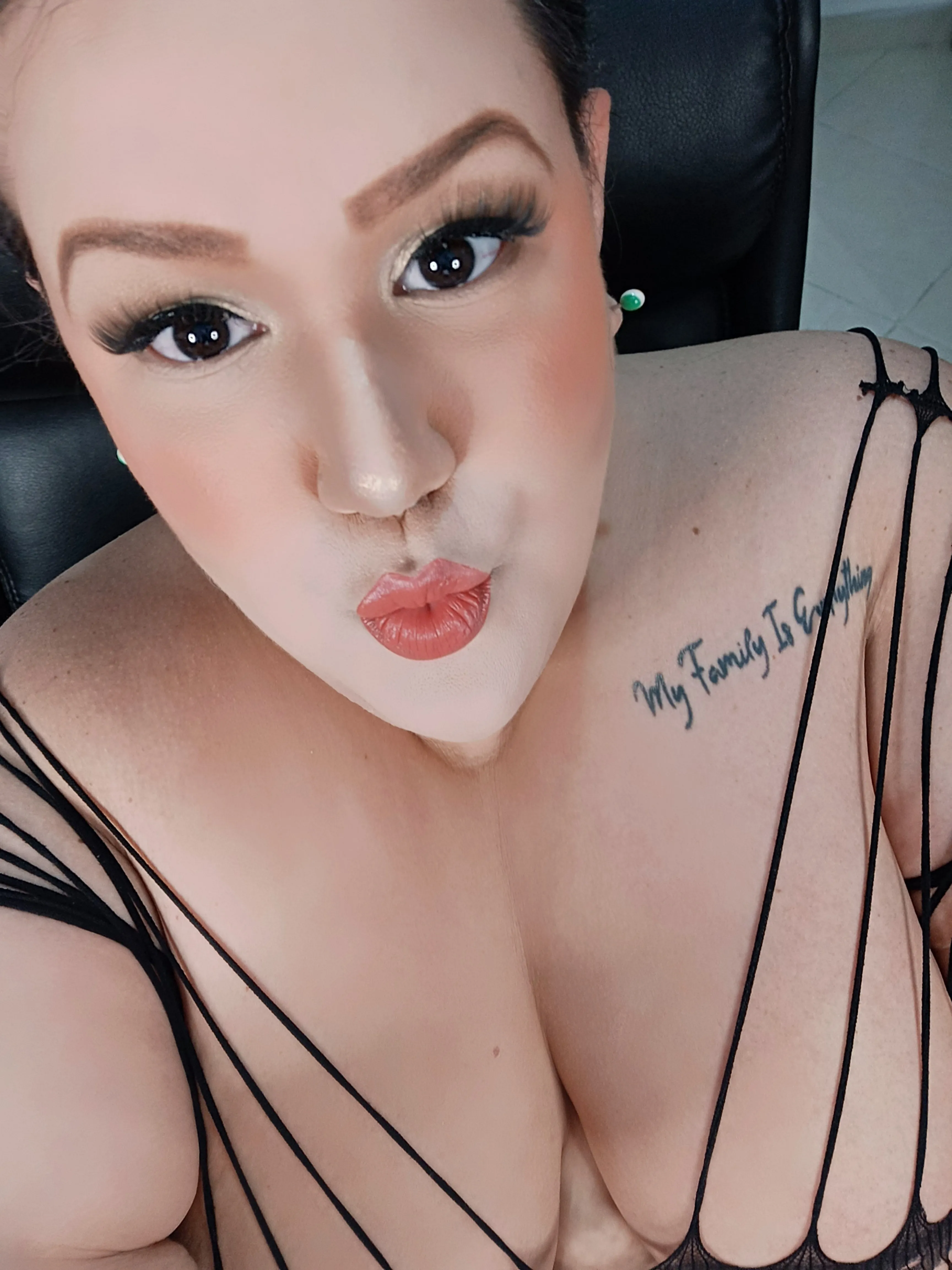 Live sex webcam photo for giamorryz #7115254