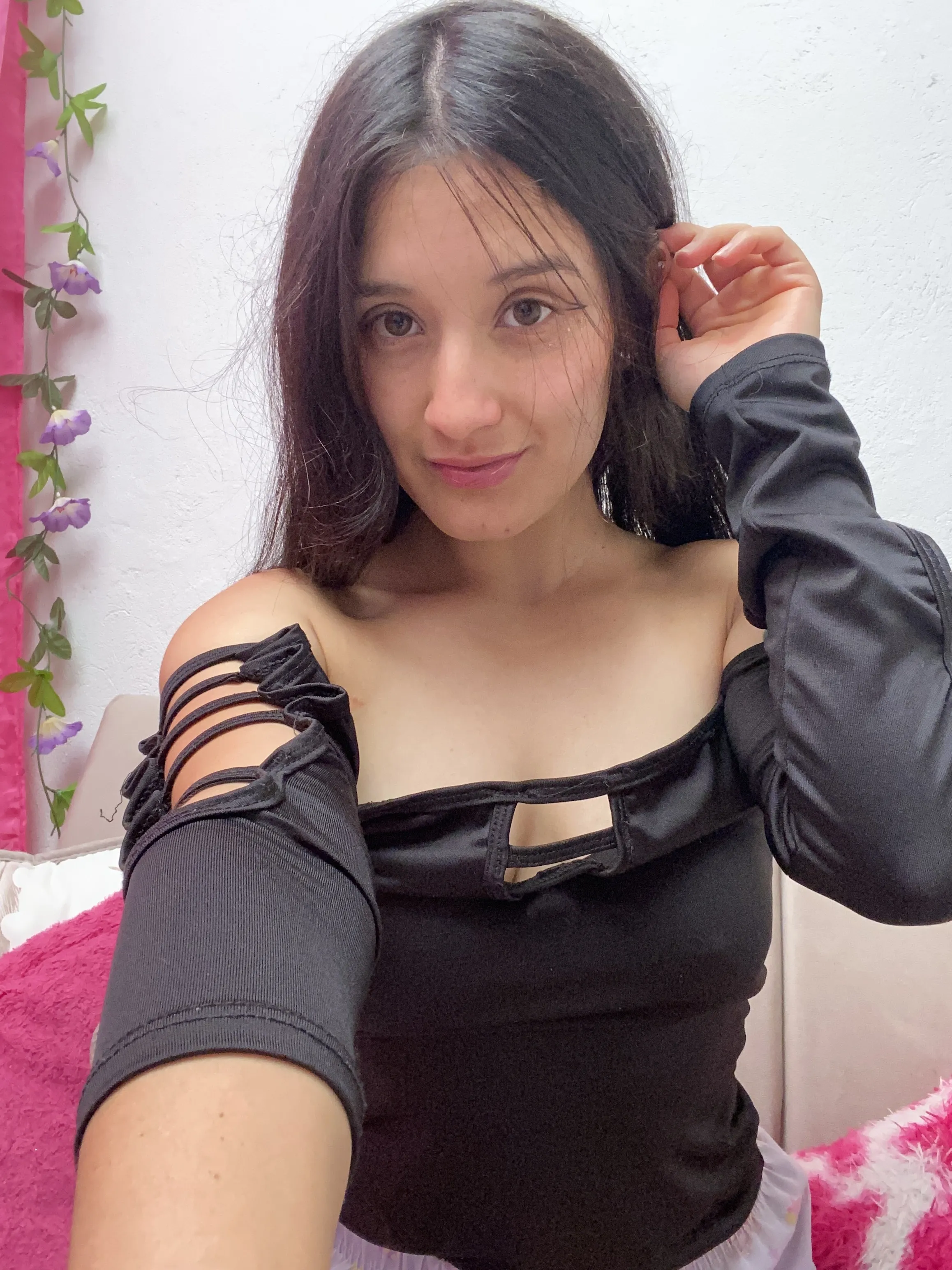 Live sex webcam photo for Kimyrosse #7115078