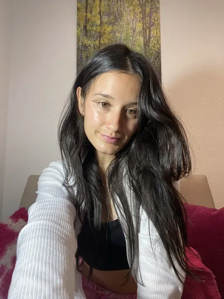 Live sex webcam photo for Kimyrosse #7115156