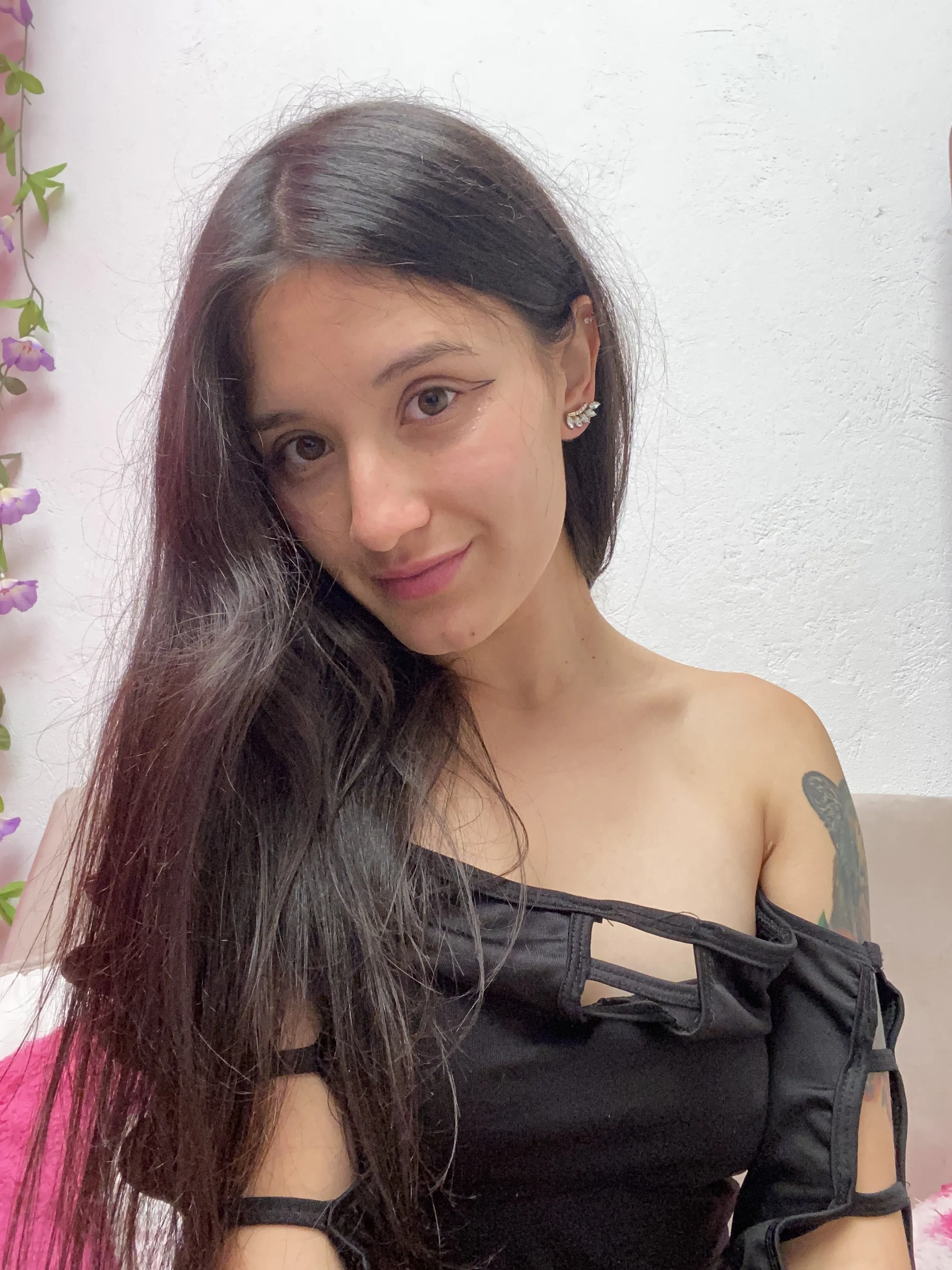 Live sex webcam photo for Kimyrosse #7115074