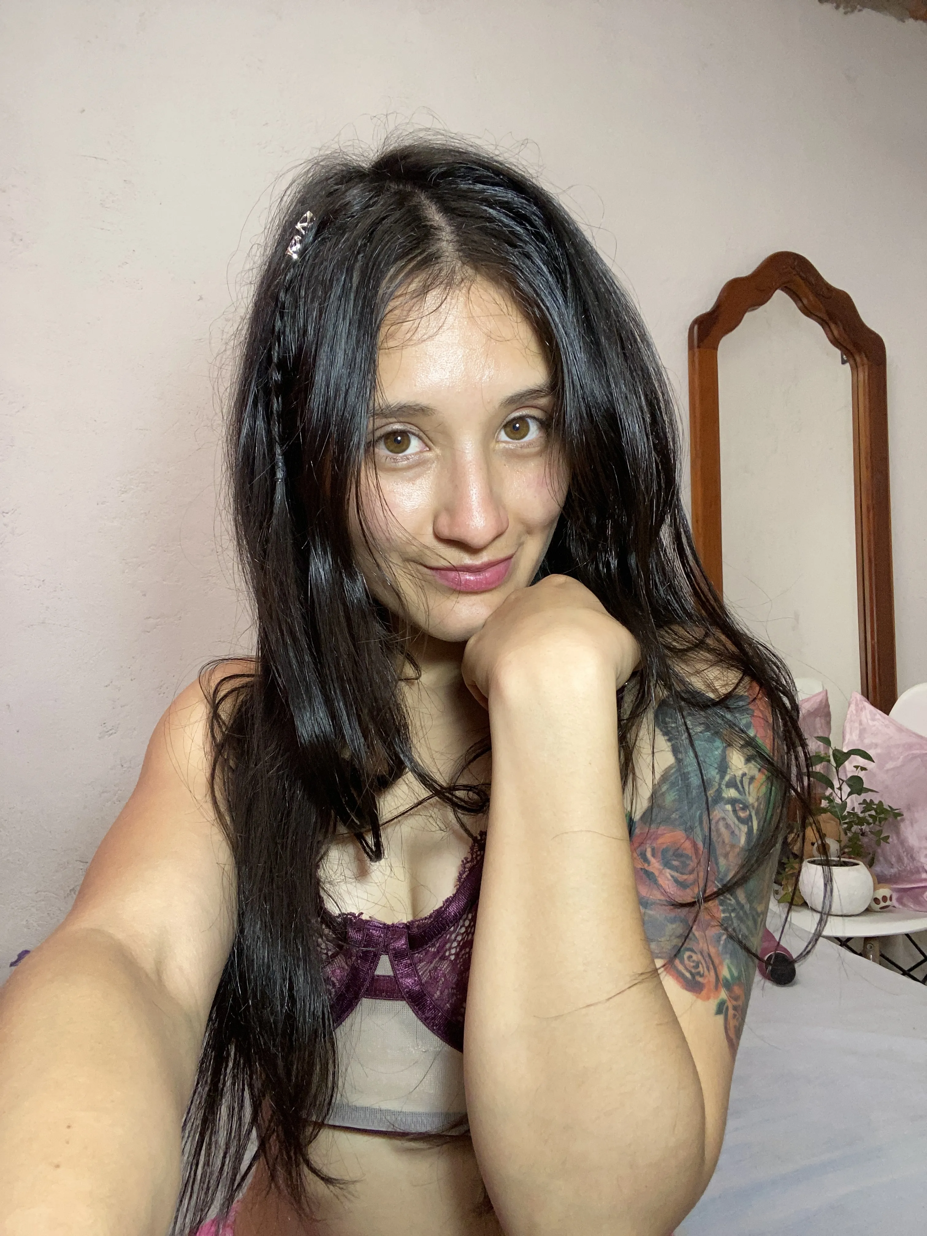 Live sex webcam photo for Kimyrosse #7114943