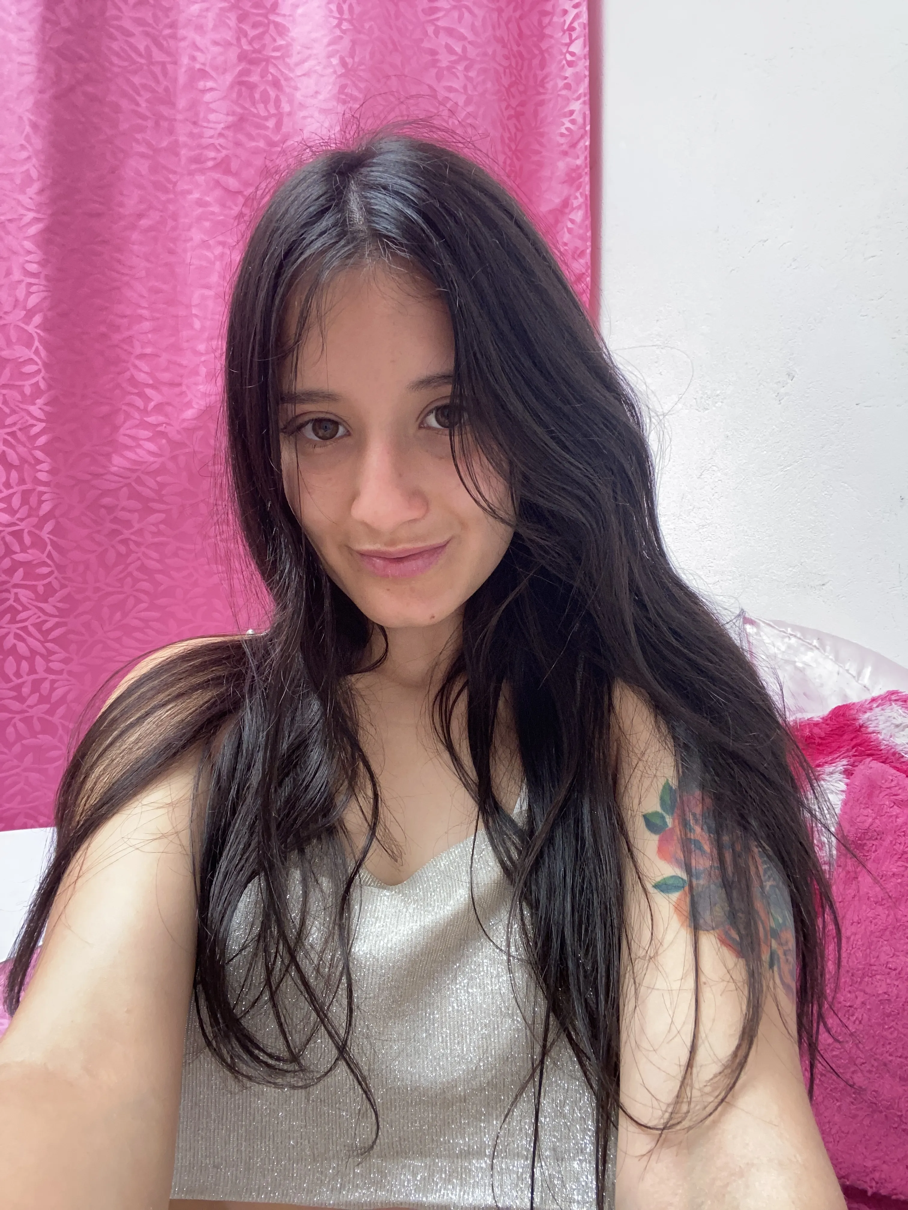 Live sex webcam photo for Kimyrosse #7115000