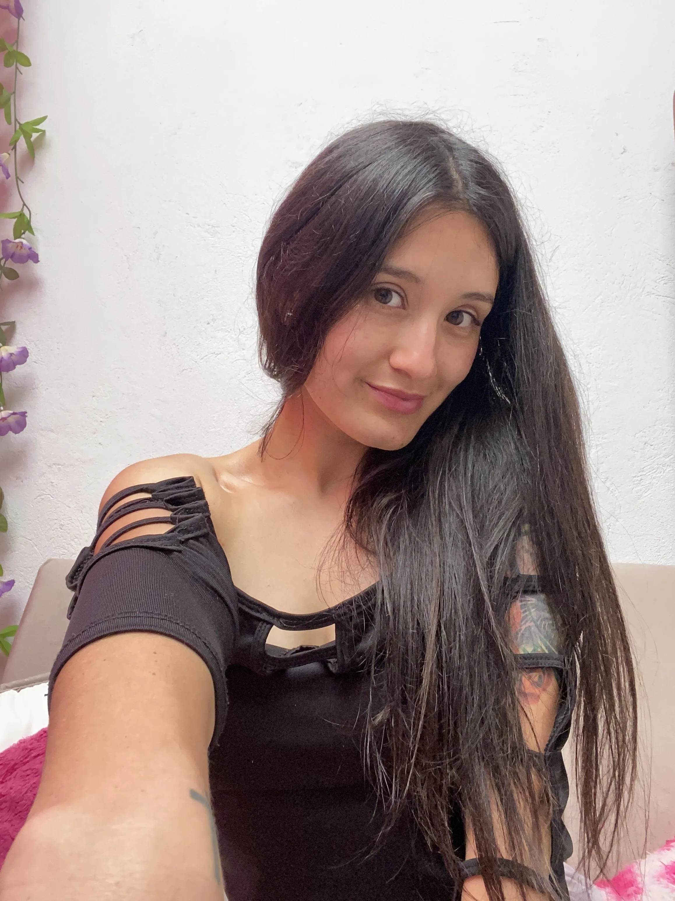 Live sex webcam photo for Kimyrosse #7115073