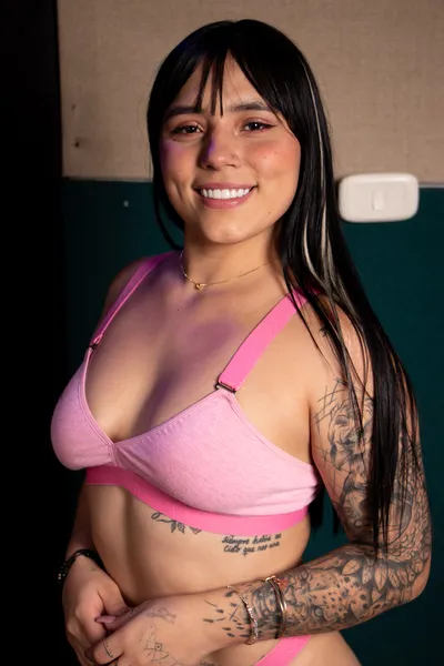 Live sex webcam photo for MIAKASUMi #5625464