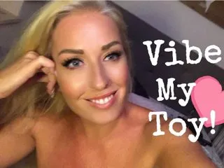 Live sex webcam photo for LisaRyder #8268212